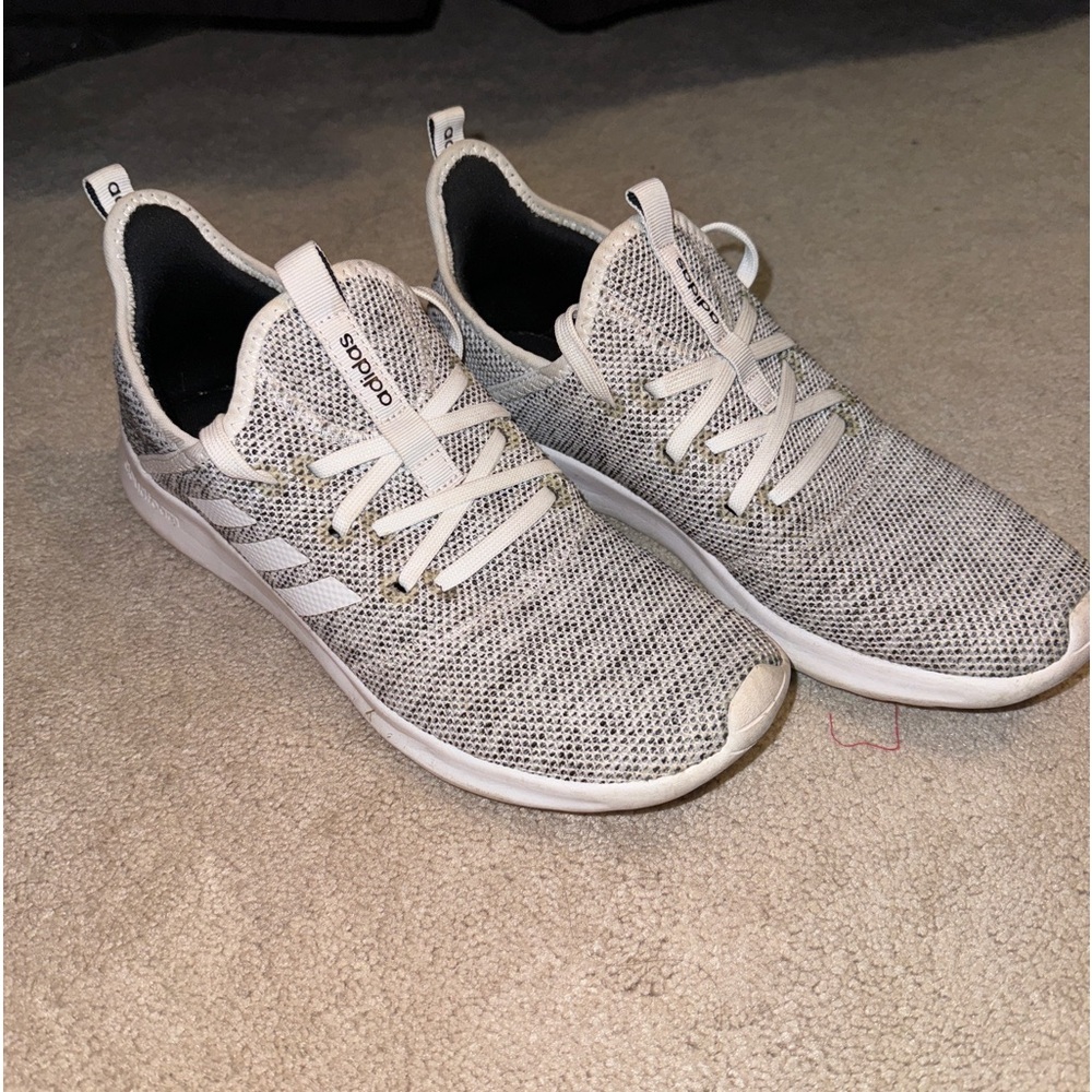 Adorable Adidas light weight sneakers